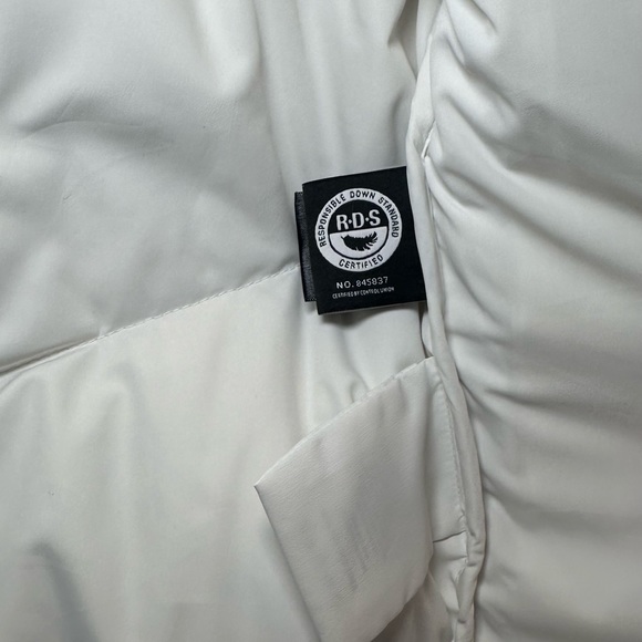 Aritzia Wilfred Cloud Puff - Picture 2 of 6